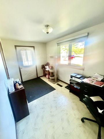 7481 S M-37, Pleasant Plains Twp, MI 49304