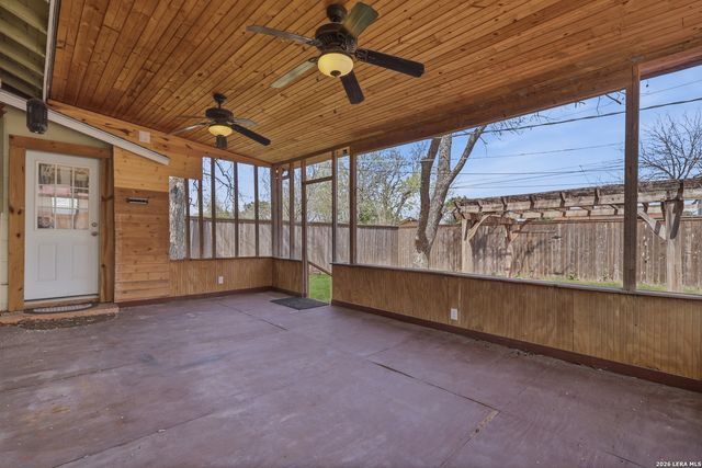 427 Vanderbilt, San Antonio, TX 78210