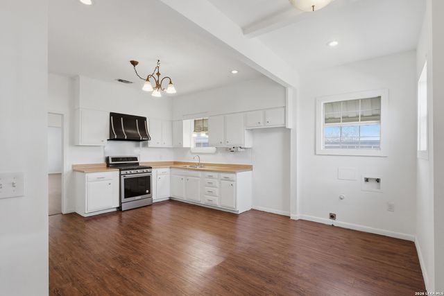 427 Vanderbilt, San Antonio, TX 78210