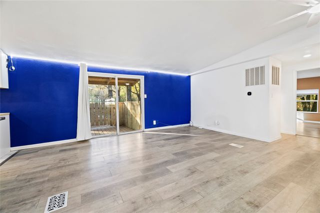 269 Lake Shadow Circle, Mabank, TX 75156