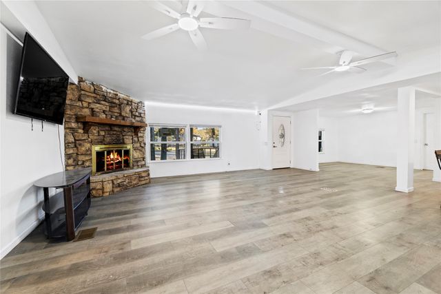 269 Lake Shadow Circle, Mabank, TX 75156