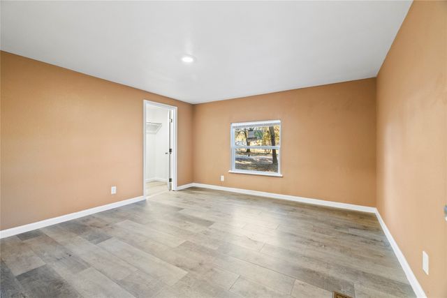 269 Lake Shadow Circle, Mabank, TX 75156