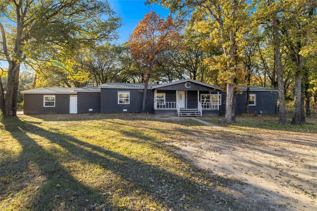 269 Lake Shadow Circle, Mabank, TX 75156