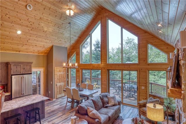 15870W Tanager Trail, Hayward, WI 54843