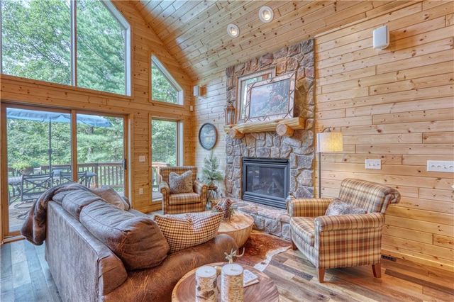 15870W Tanager Trail, Hayward, WI 54843