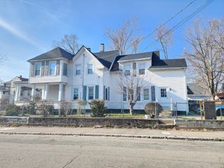806 Warren Ave 1, Brockton, MA 02301