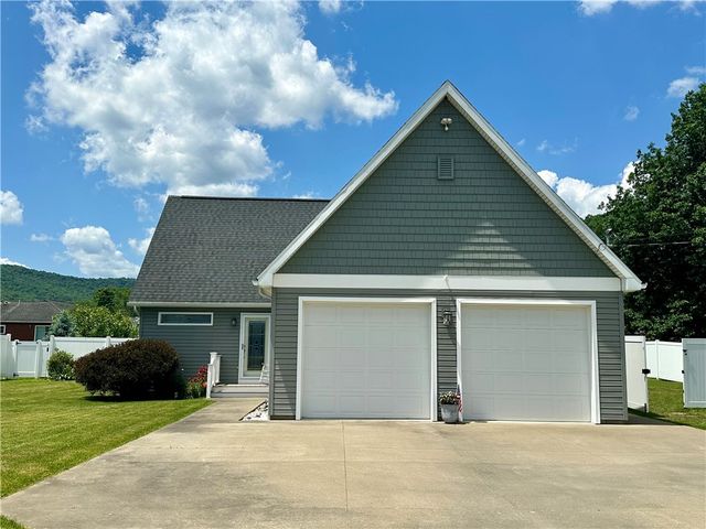 187 Seaward Avenue, Bradford City, PA 16701