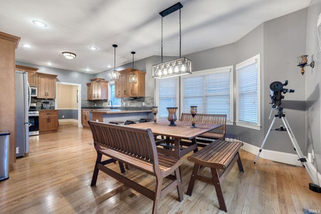 51265 Enchanted Oak Court, South Bend, IN 46628