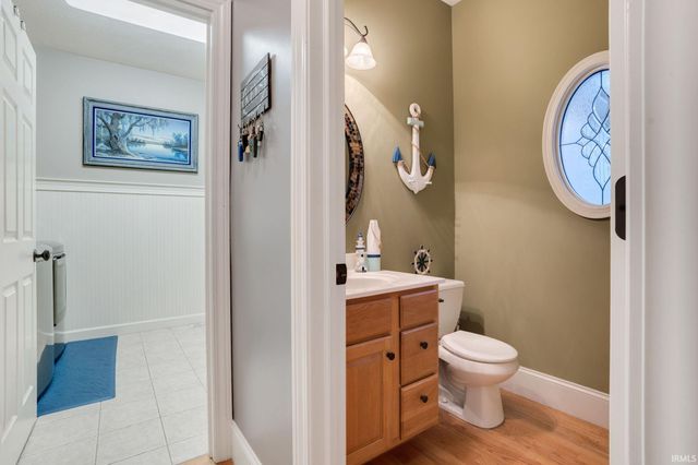 51265 Enchanted Oak Court, South Bend, IN 46628