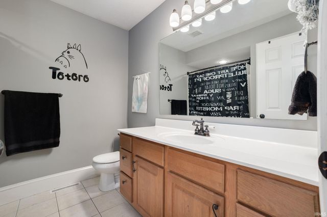 51265 Enchanted Oak Court, South Bend, IN 46628