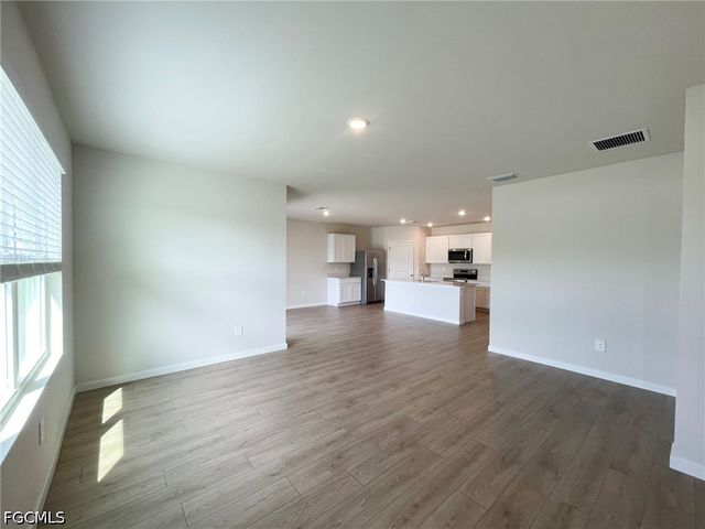 920 NE 10th ST, Cape Coral, FL 33909