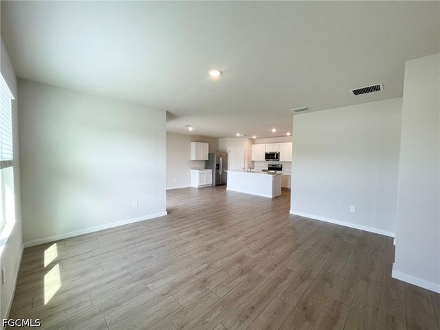 920 NE 10th ST, Cape Coral, FL 33909