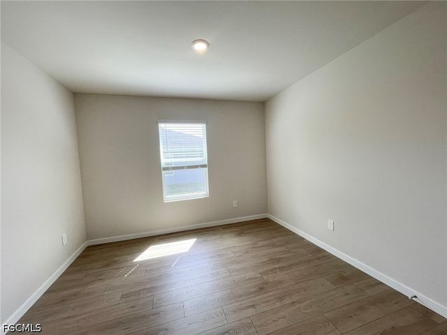 920 NE 10th ST, Cape Coral, FL 33909