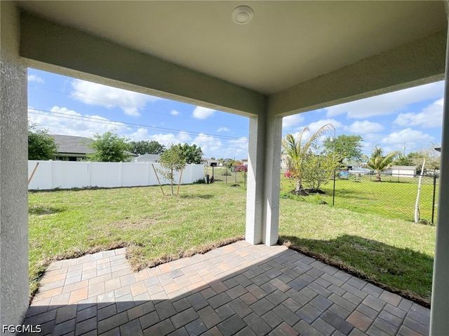 920 NE 10th ST, Cape Coral, FL 33909