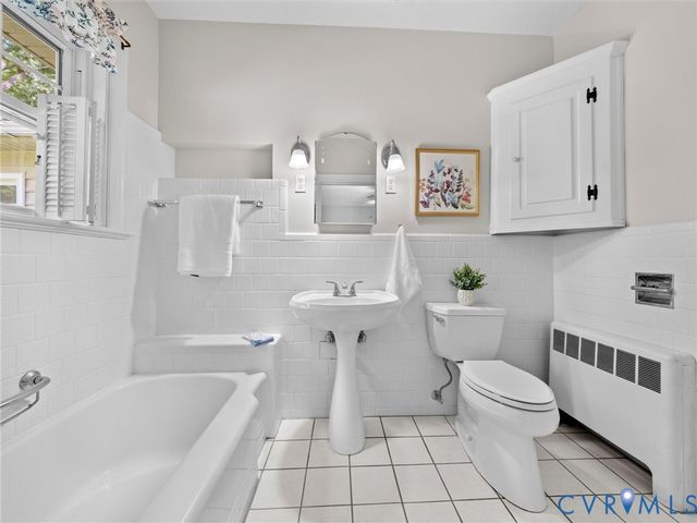 216 Ross Rd, Henrico, VA 23229