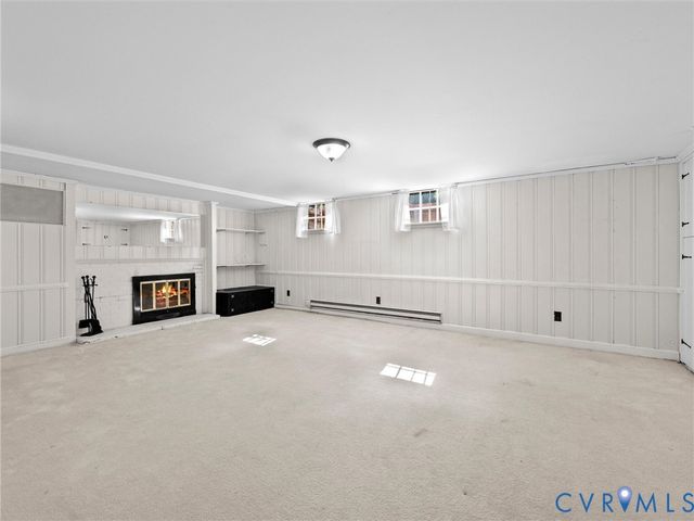 216 Ross Rd, Henrico, VA 23229
