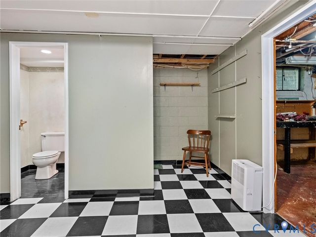 216 Ross Rd, Henrico, VA 23229