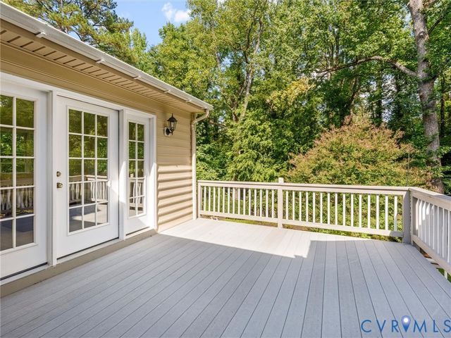 216 Ross Rd, Henrico, VA 23229