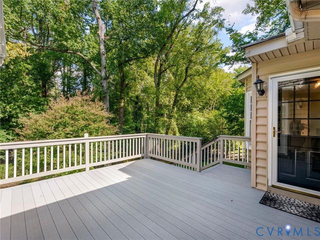 216 Ross Rd, Henrico, VA 23229