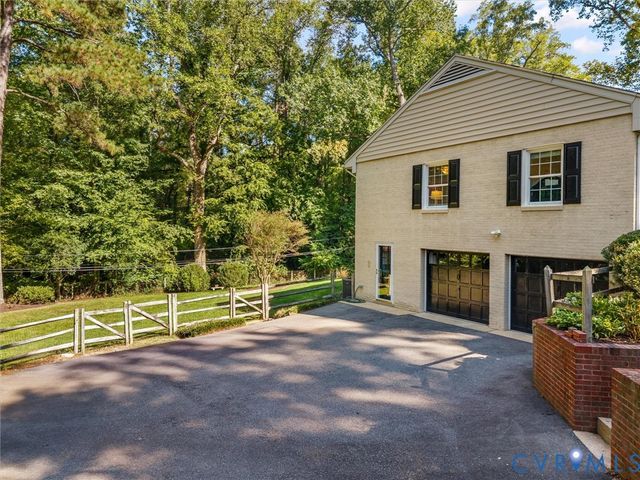 216 Ross Rd, Henrico, VA 23229