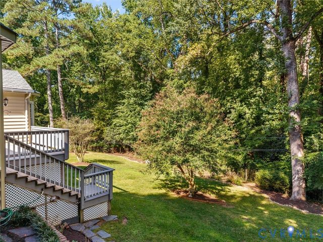 216 Ross Rd, Henrico, VA 23229