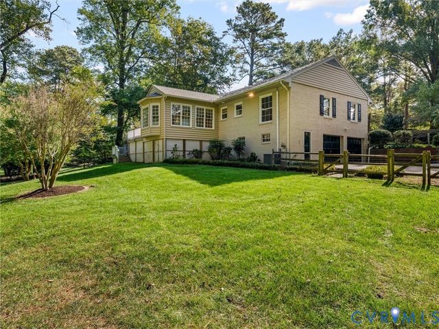 216 Ross Rd, Henrico, VA 23229