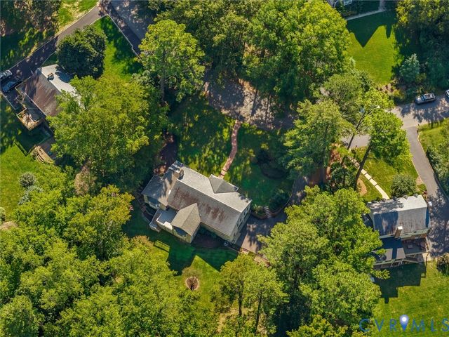 216 Ross Rd, Henrico, VA 23229