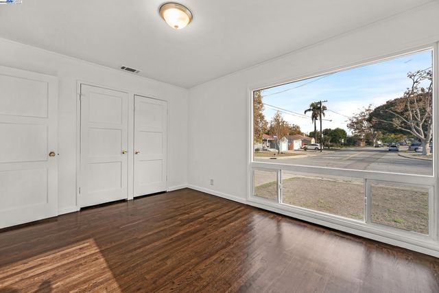 17137 Via Alamitos, San Lorenzo, CA 94580