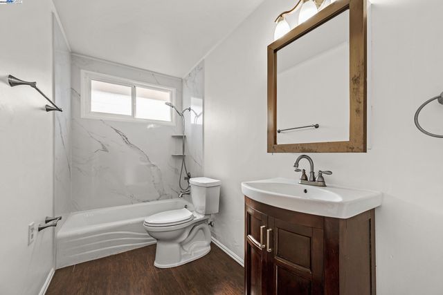 17137 Via Alamitos, San Lorenzo, CA 94580