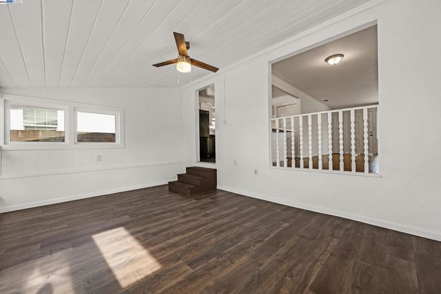 17137 Via Alamitos, San Lorenzo, CA 94580