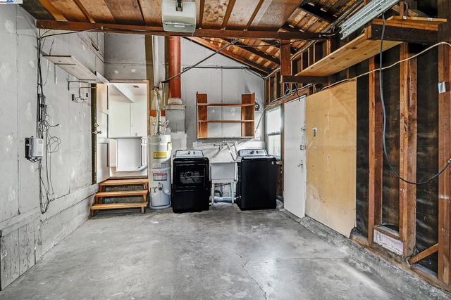 17137 Via Alamitos, San Lorenzo, CA 94580