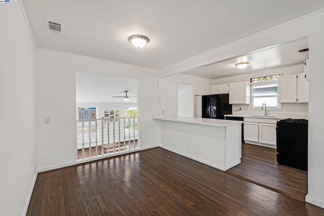 17137 Via Alamitos, San Lorenzo, CA 94580