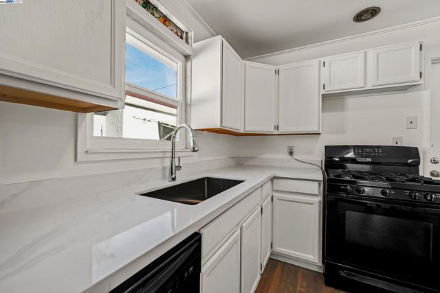 17137 Via Alamitos, San Lorenzo, CA 94580