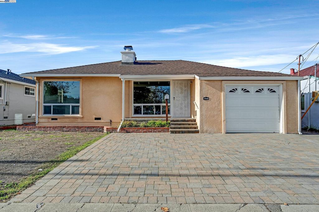 17137 Via Alamitos, San Lorenzo, CA 94580