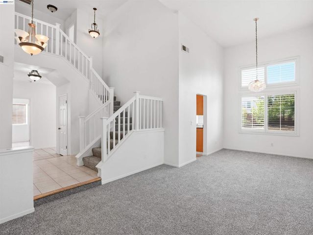 2356 Yorkshire Dr, Antioch, CA 94531