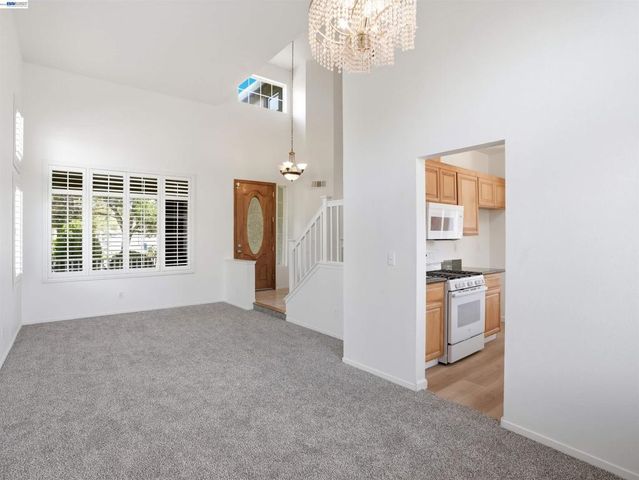 2356 Yorkshire Dr, Antioch, CA 94531