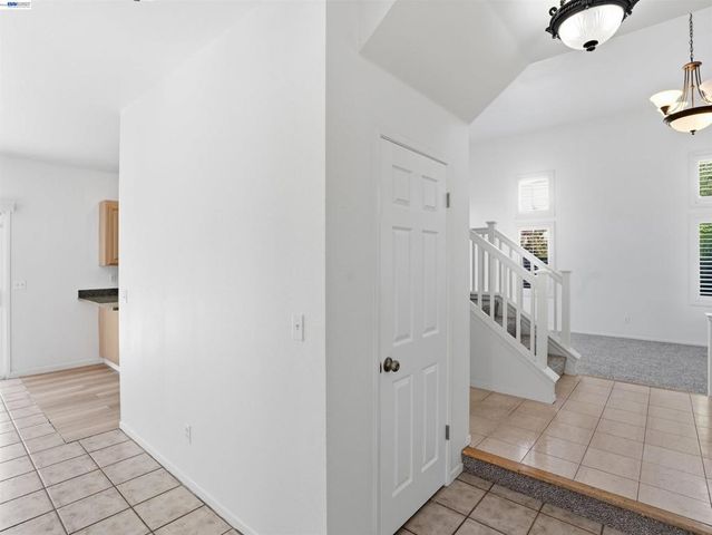 2356 Yorkshire Dr, Antioch, CA 94531