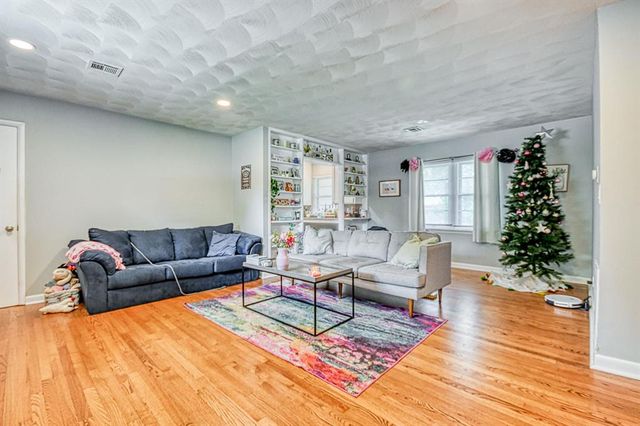 1205 Westlawn Drive, Norman, OK 73069