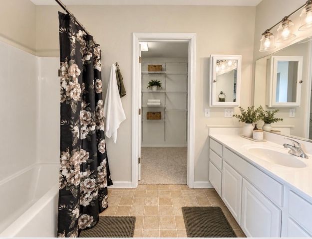 5251 Stapleton Drive, Kalamazoo, MI 49009
