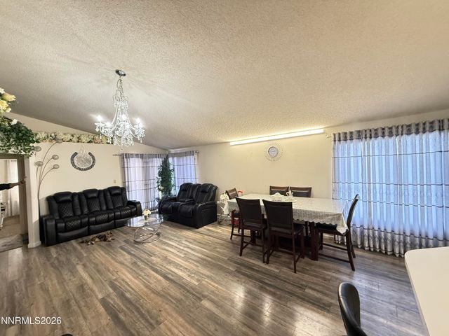 1585 Mescalero Avenue, Reno, NV 89523