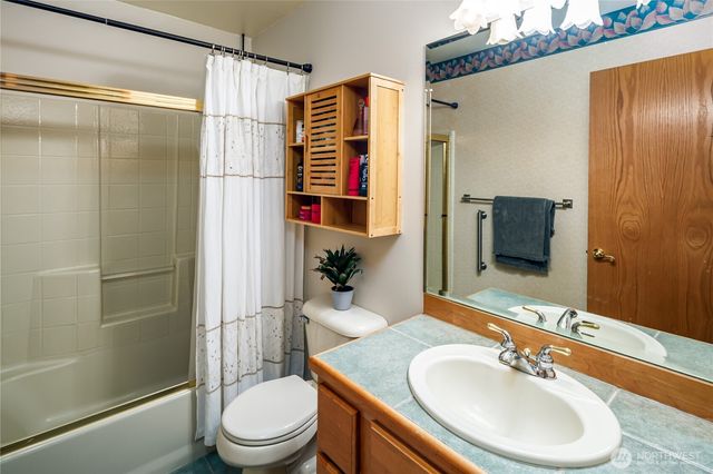 825 204th Drive SE, Snohomish, WA 98290