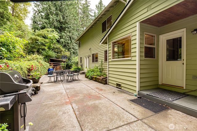 825 204th Drive SE, Snohomish, WA 98290
