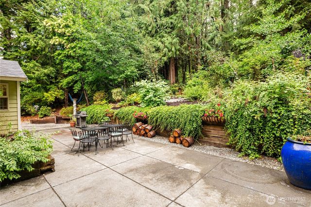 825 204th Drive SE, Snohomish, WA 98290