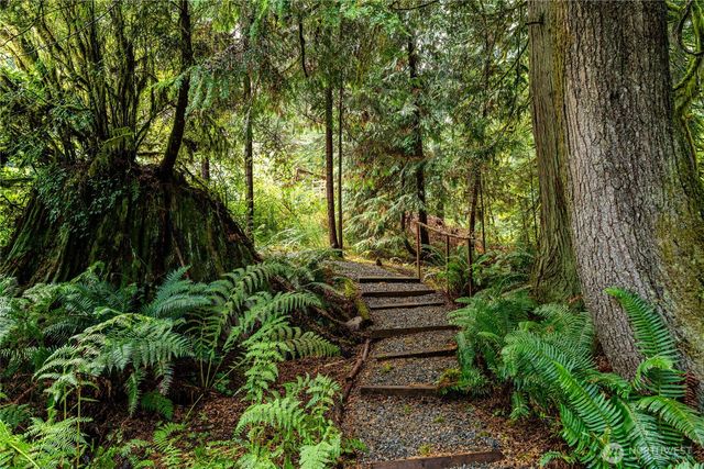 825 204th Drive SE, Snohomish, WA 98290