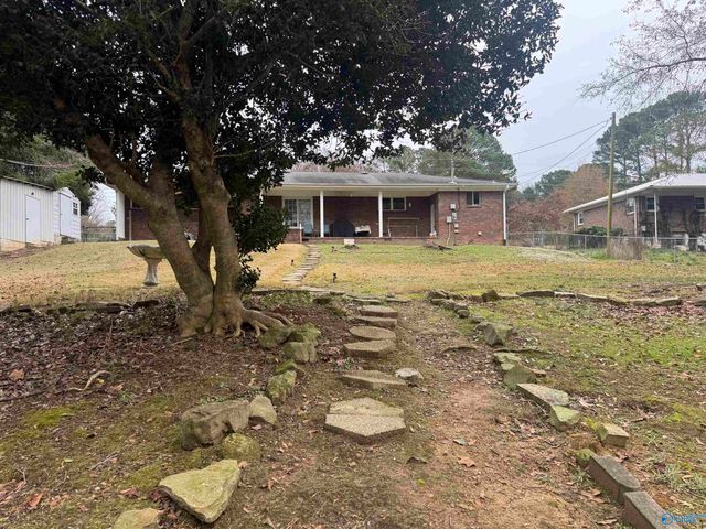 239 NW Hampton Road NW, Hartselle, AL 35640