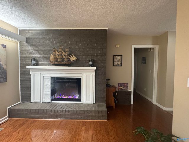 239 NW Hampton Road NW, Hartselle, AL 35640