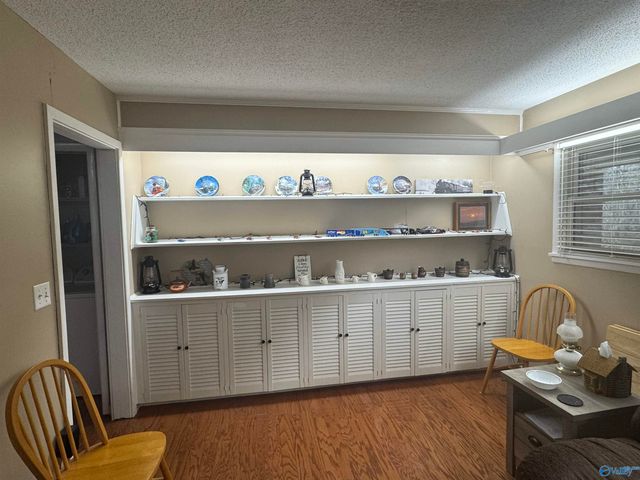 239 NW Hampton Road NW, Hartselle, AL 35640