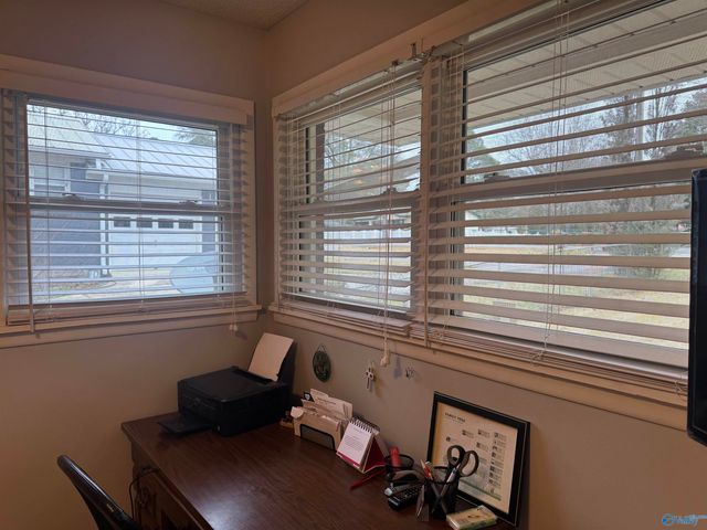 239 NW Hampton Road NW, Hartselle, AL 35640