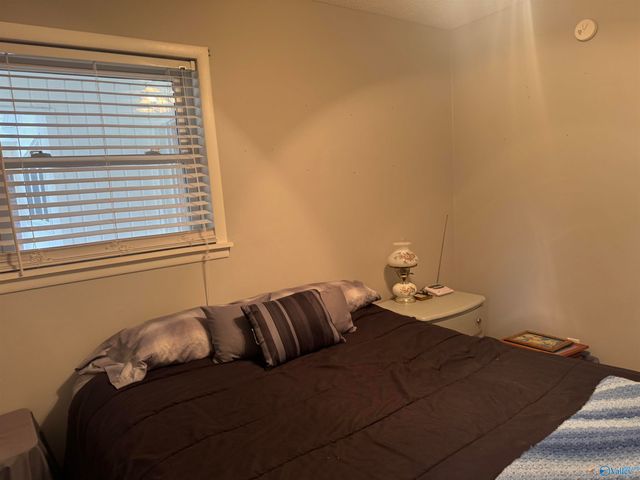 239 NW Hampton Road NW, Hartselle, AL 35640