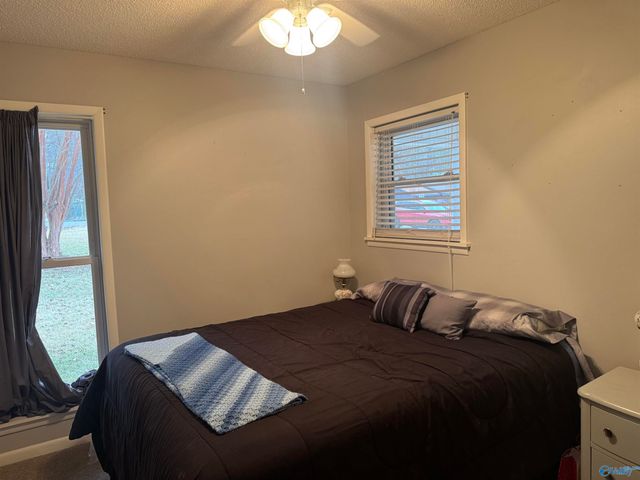 239 NW Hampton Road NW, Hartselle, AL 35640